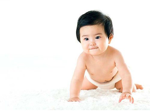 肌に赤いブツブツが!ママにできる、赤ちゃんの肌トラブル予防方法