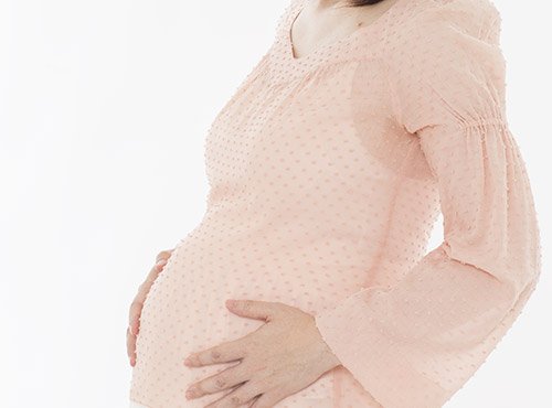 妊娠中は特に注意！秋から始める妊婦さんの冷え対策5か条