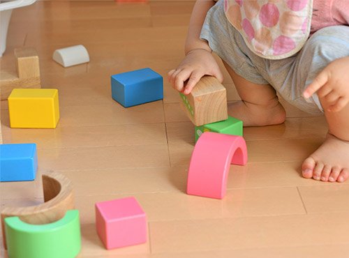 初めていくのは勇気がいる!?「児童館」ってどんなところ?