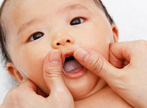 「塗り忘れ」が意外と多い？赤ちゃんの保湿ケア方法