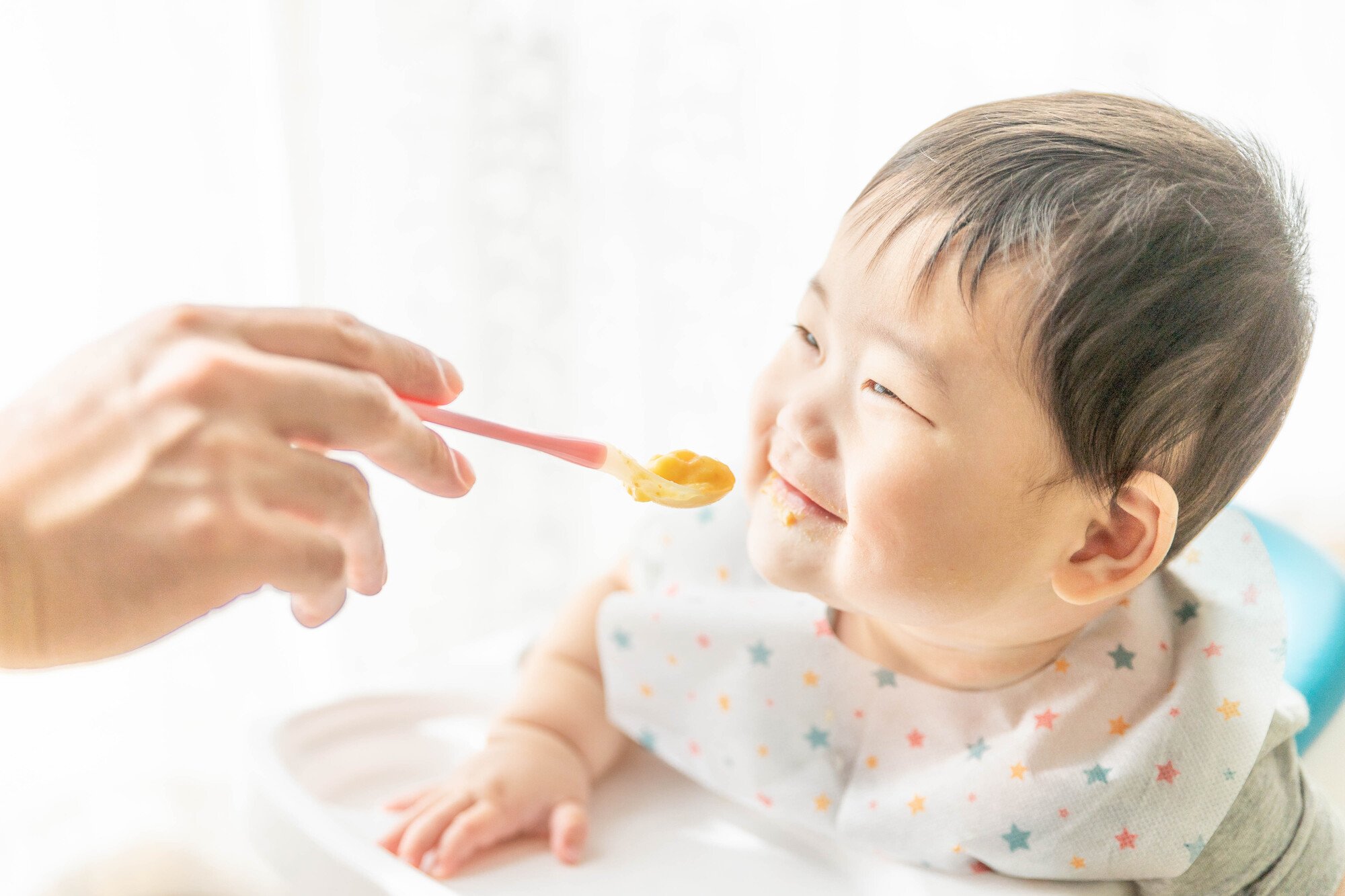 【もっと知ってほしい、アレルギーのこと】食物アレルギーの子も、「安心できる毎日」を目指して― 子どもの未来のために奮闘するお医者さんの取り組みと、最新研究をご紹介