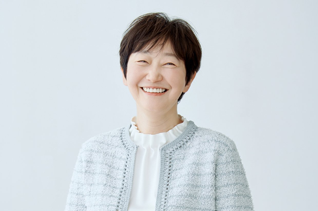 30年間支えてくださったすべてのお客様へ。 これからの30年も肌とともに