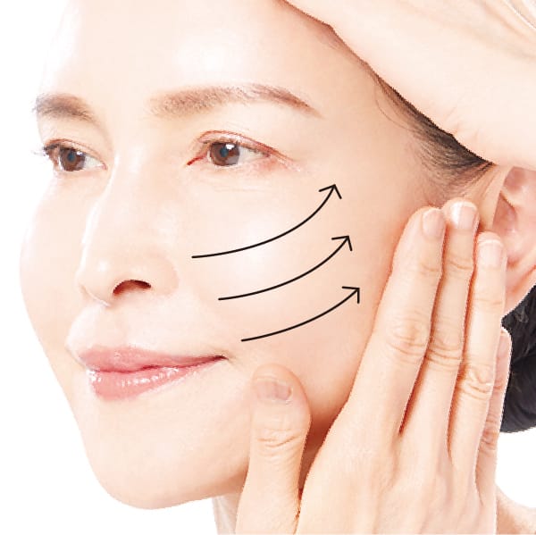 [写真]アイロン塗りでたるみをキュッと！